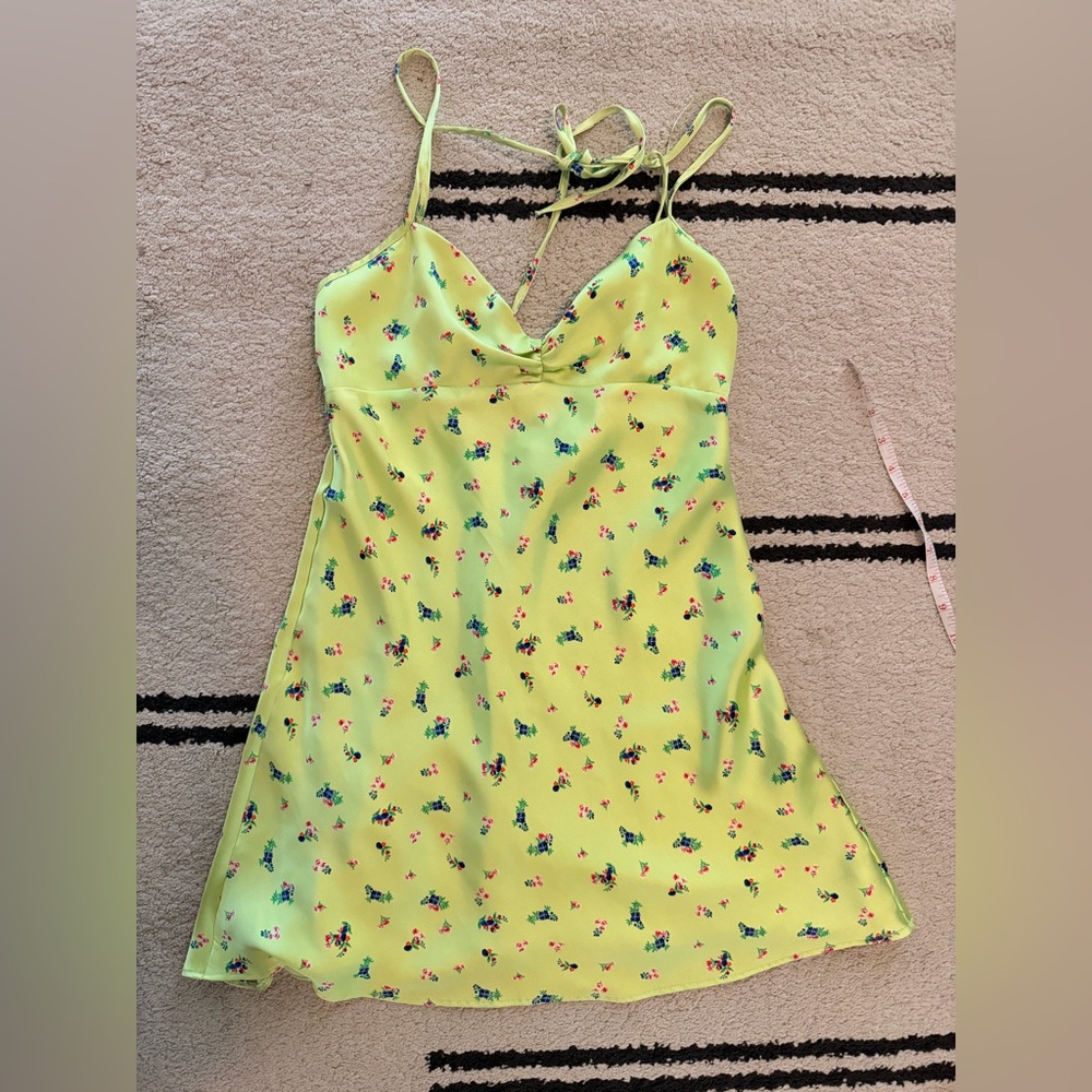 Zara floral satin dress - Picture 3 of 10